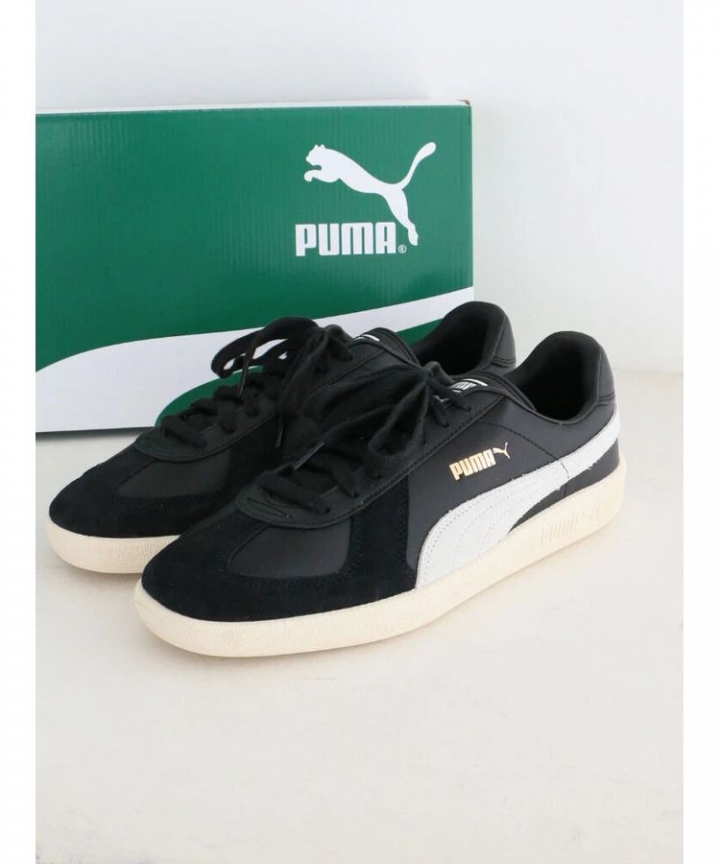 PUMA アーミートレーナースニーカー